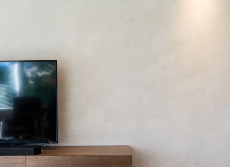 Elegance Unveiled - A Polished Plaster Feature Wall in Ilam