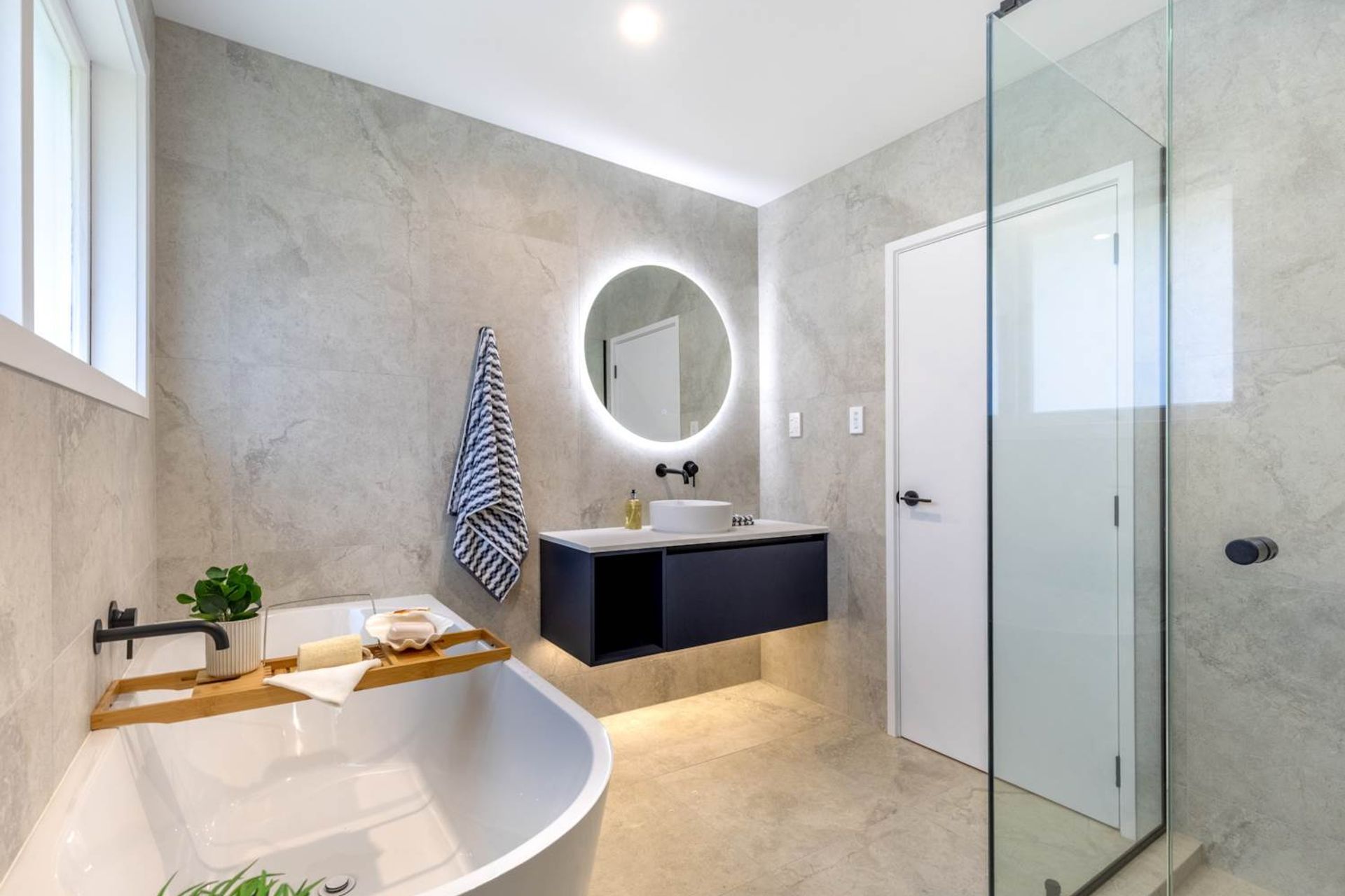 Contemporary-bathroom-in-Kohimarama-renovation.jpg