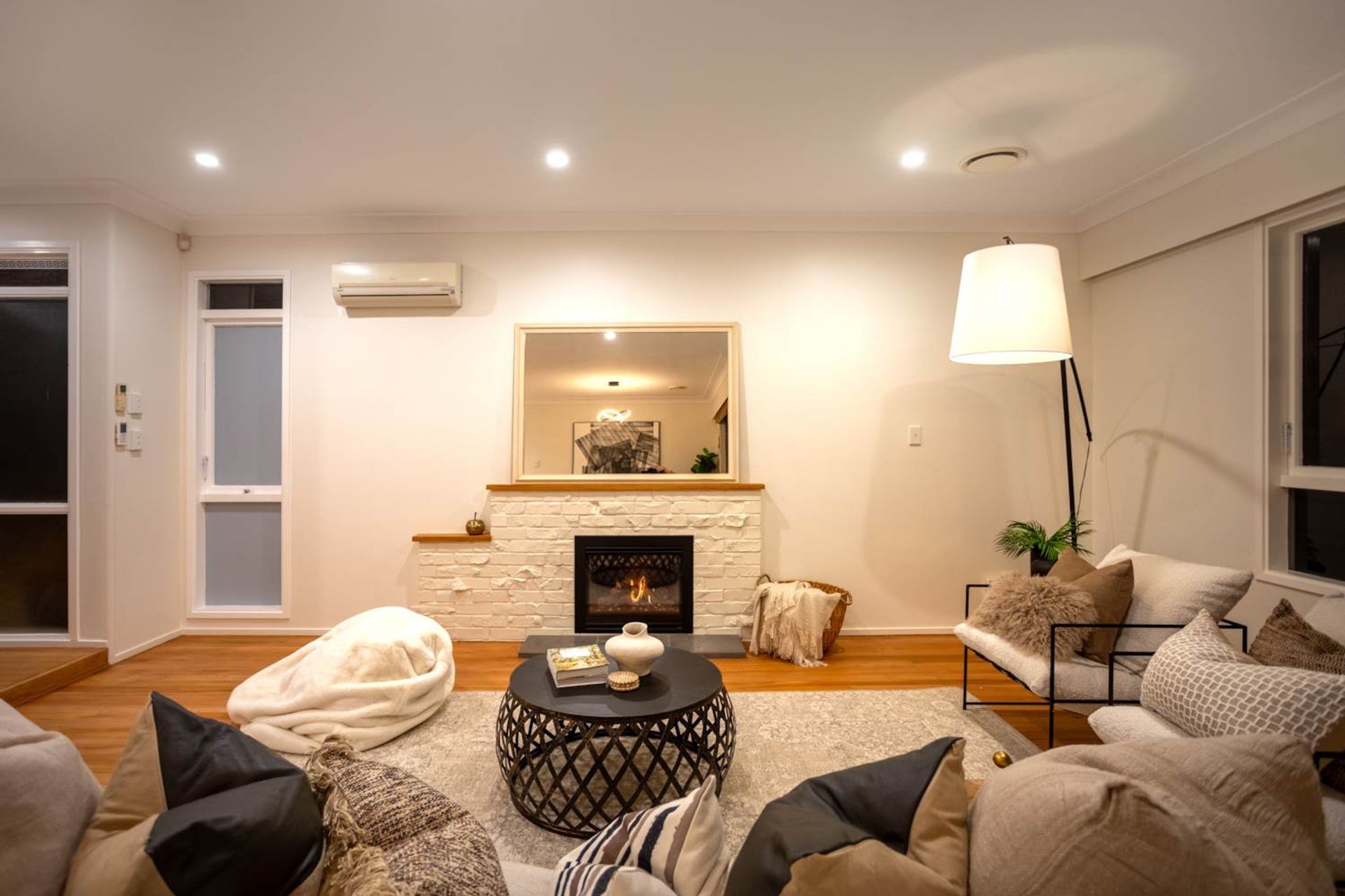 Contemporary-living-area-in-renovated-1960s-home-Alder-Homes.jpg