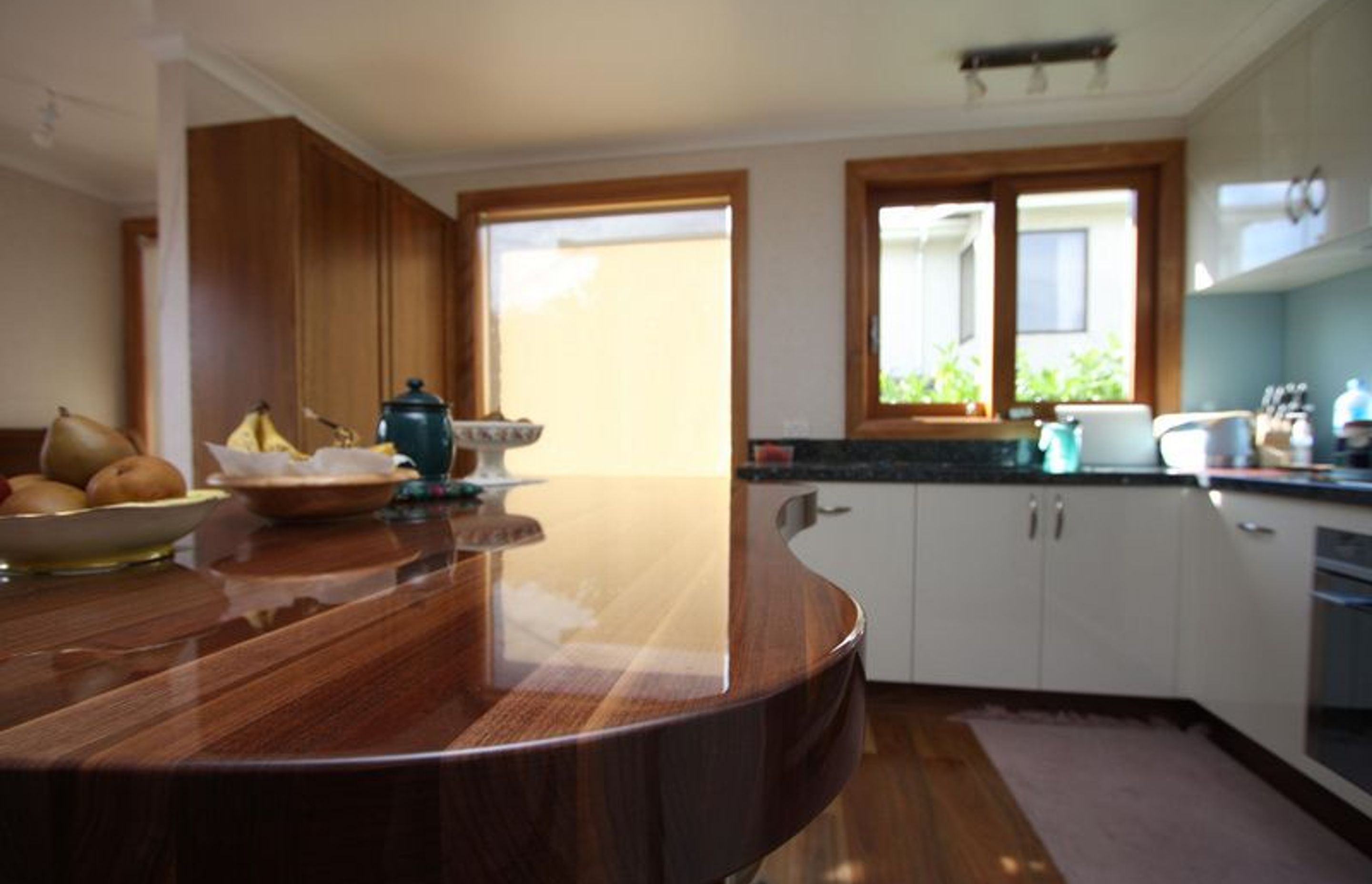 Curved wooden bench top