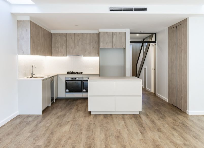 Eastlakes Residence
