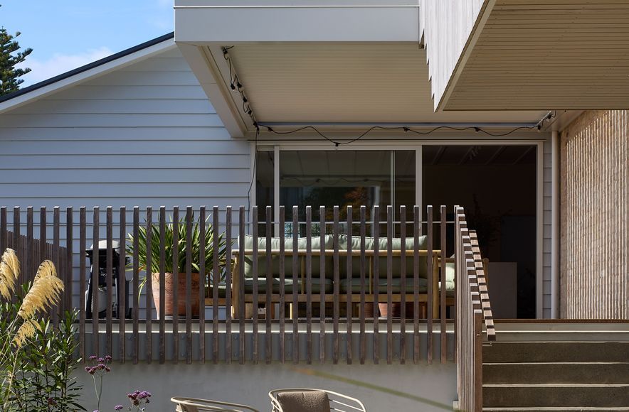 Narrow Neck