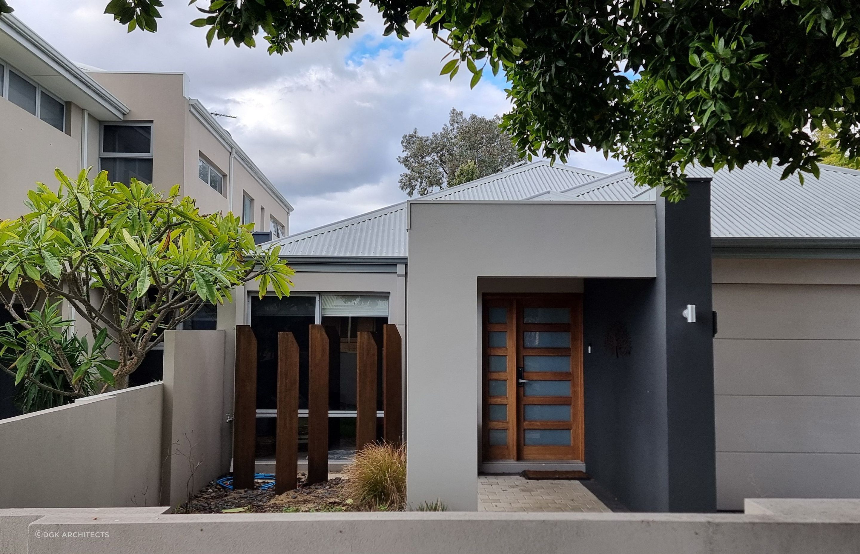 DGK-ArchitectsBayswater-AdditionBeforeExternal1.jpg