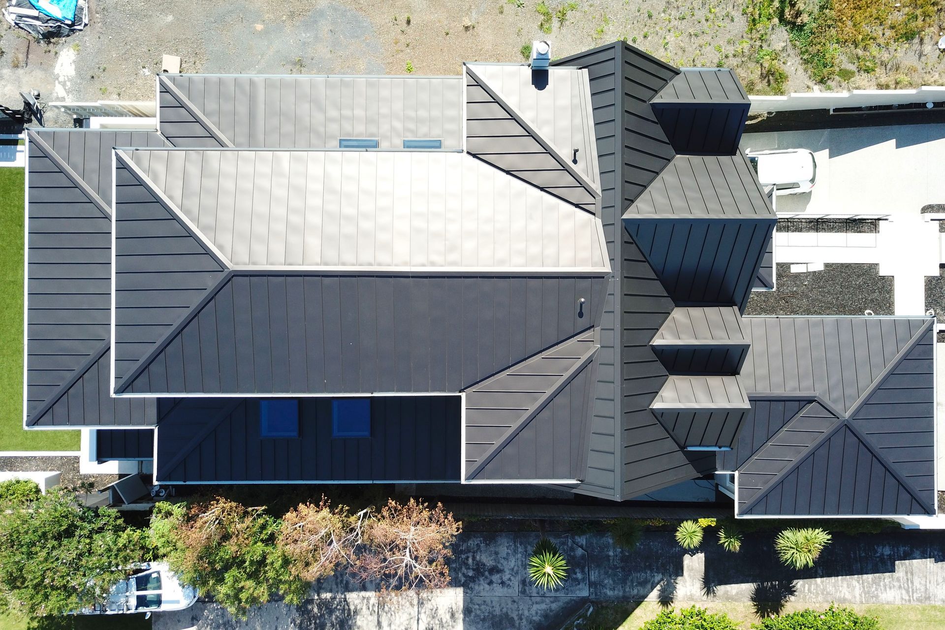 St Heliers House - EURAMAX Matte Dark Bronze