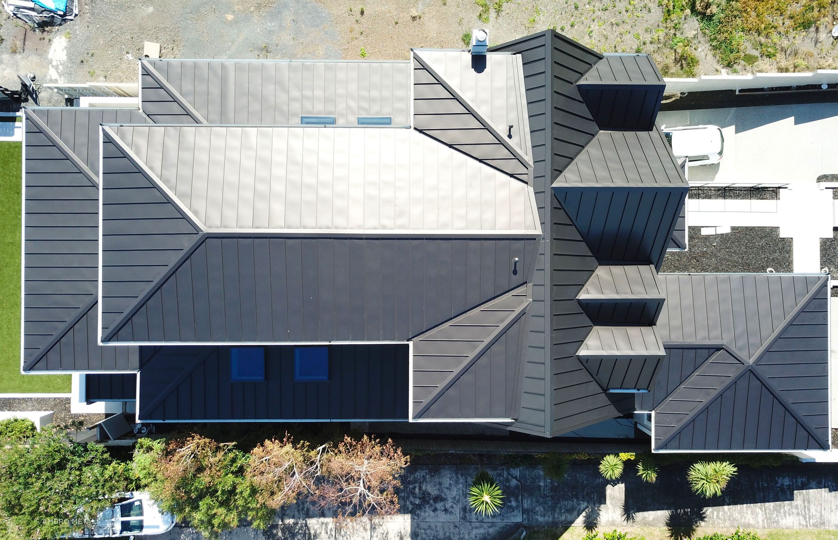St Heliers House - EURAMAX Matte Dark Bronze