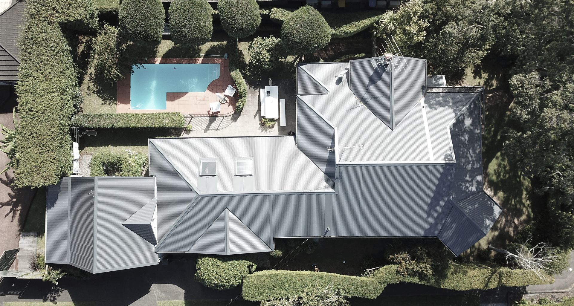 Remuera Re-roof banner