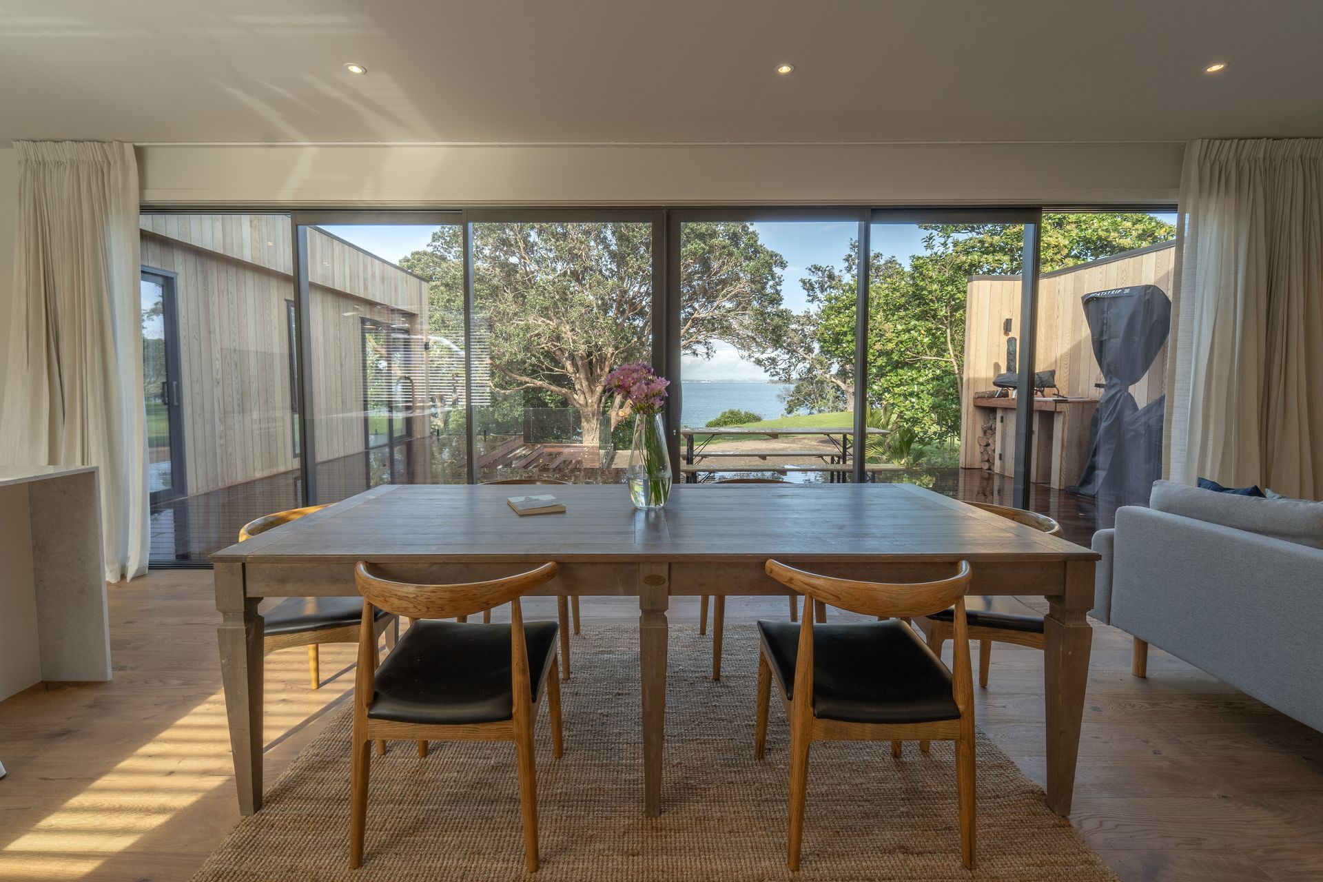 Esslin Road, Waiheke