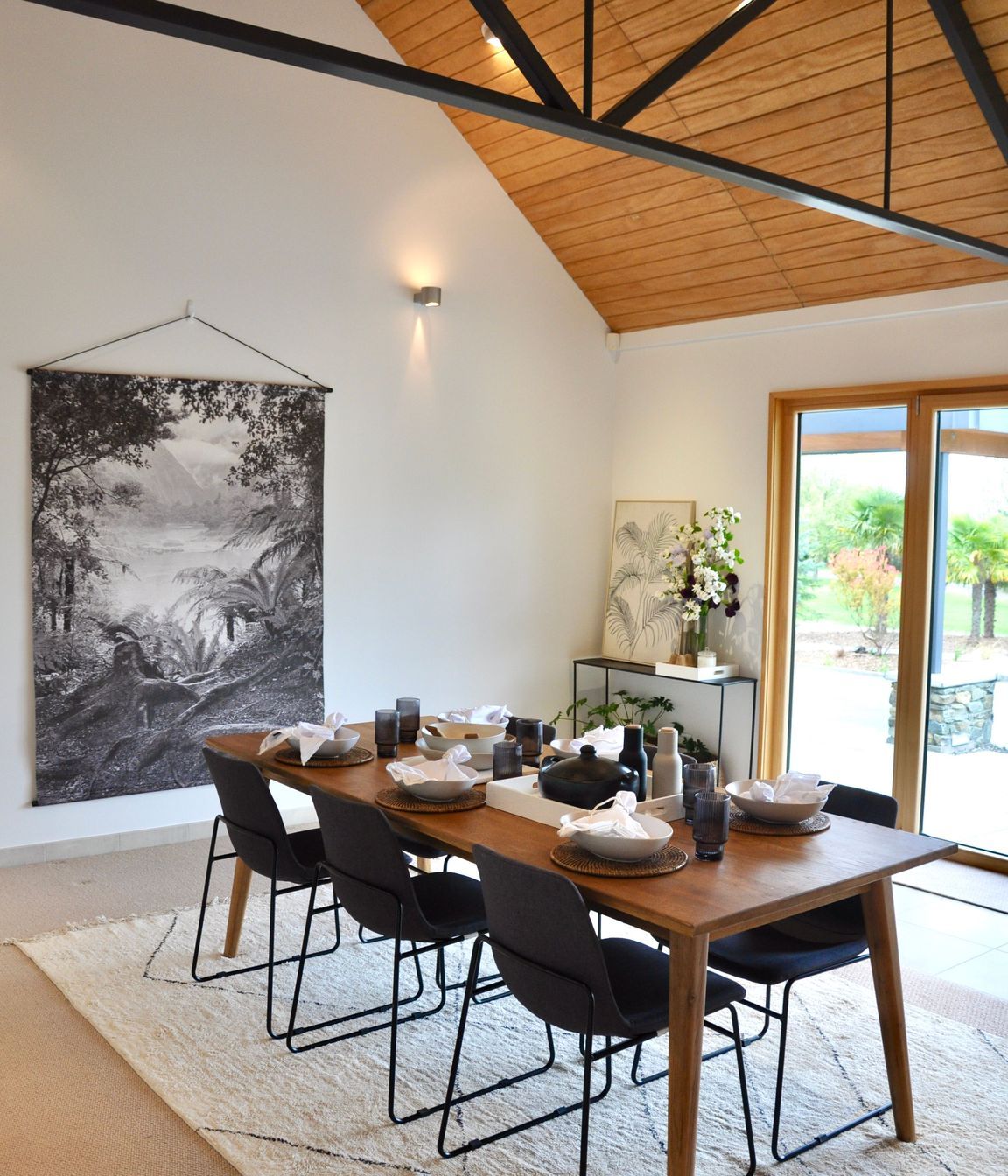 Home Staging, Colour Consult and Interior Design - Dry Hills Rise