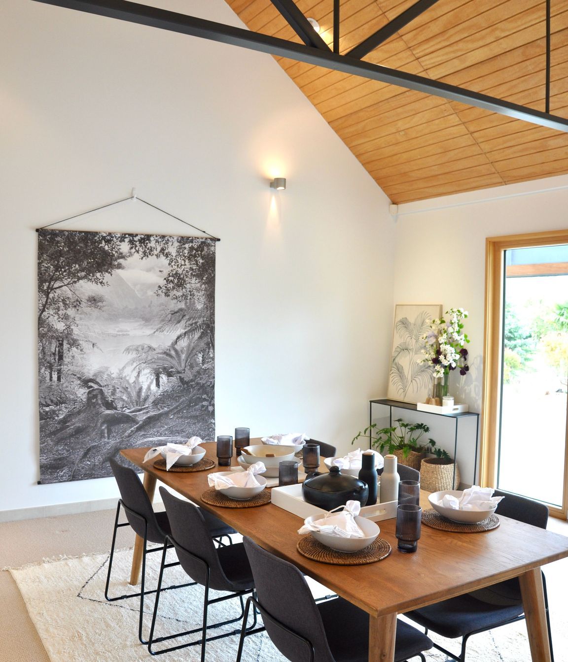 Home Staging, Colour Consult and Interior Design - Dry Hills Rise