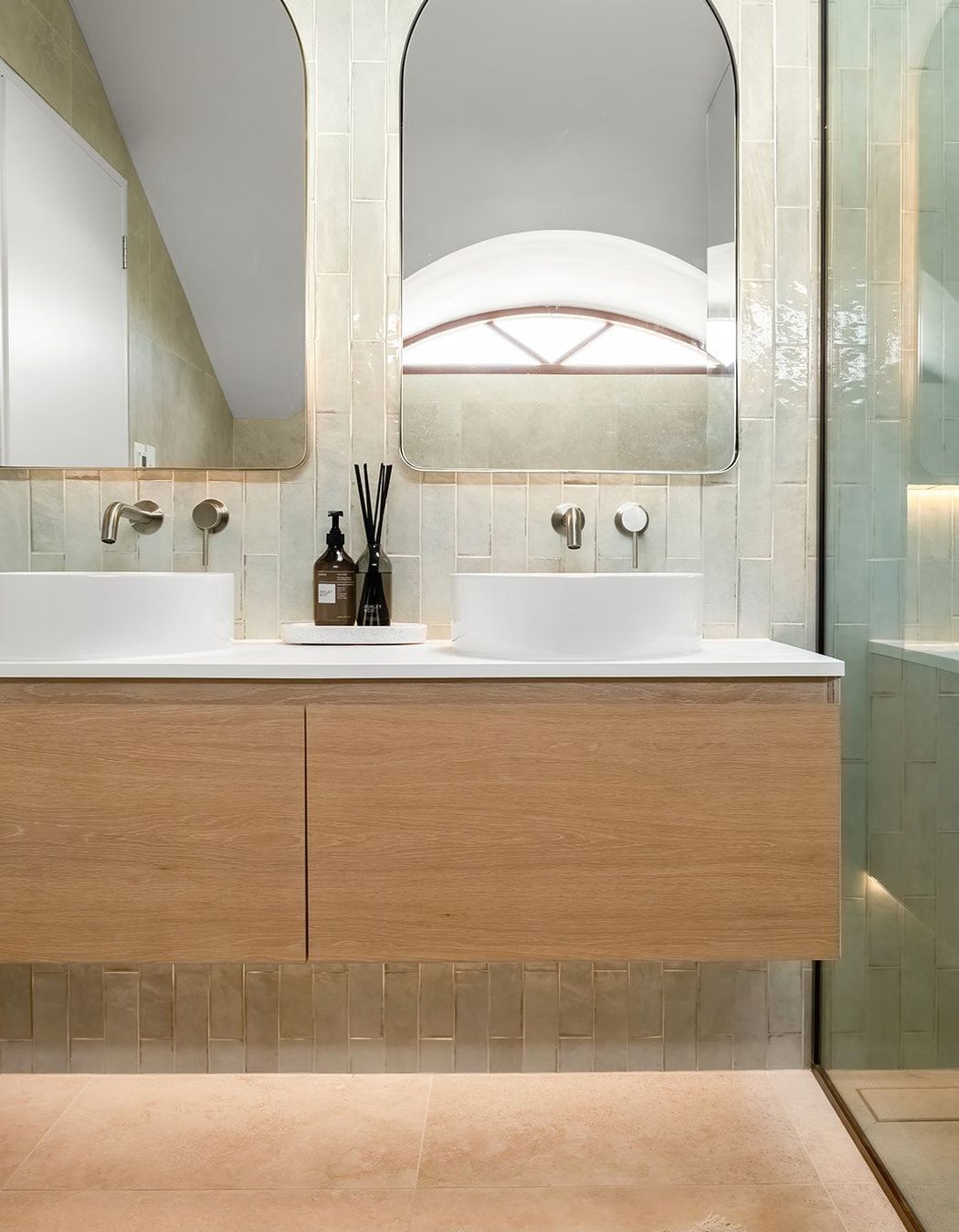 Ravani Vanity by Newtech