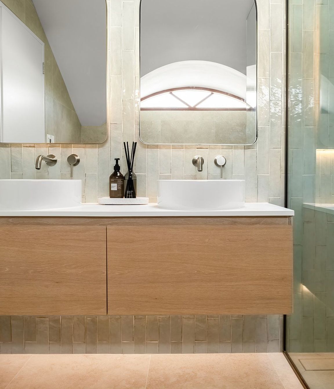 Ravani Vanity by Newtech