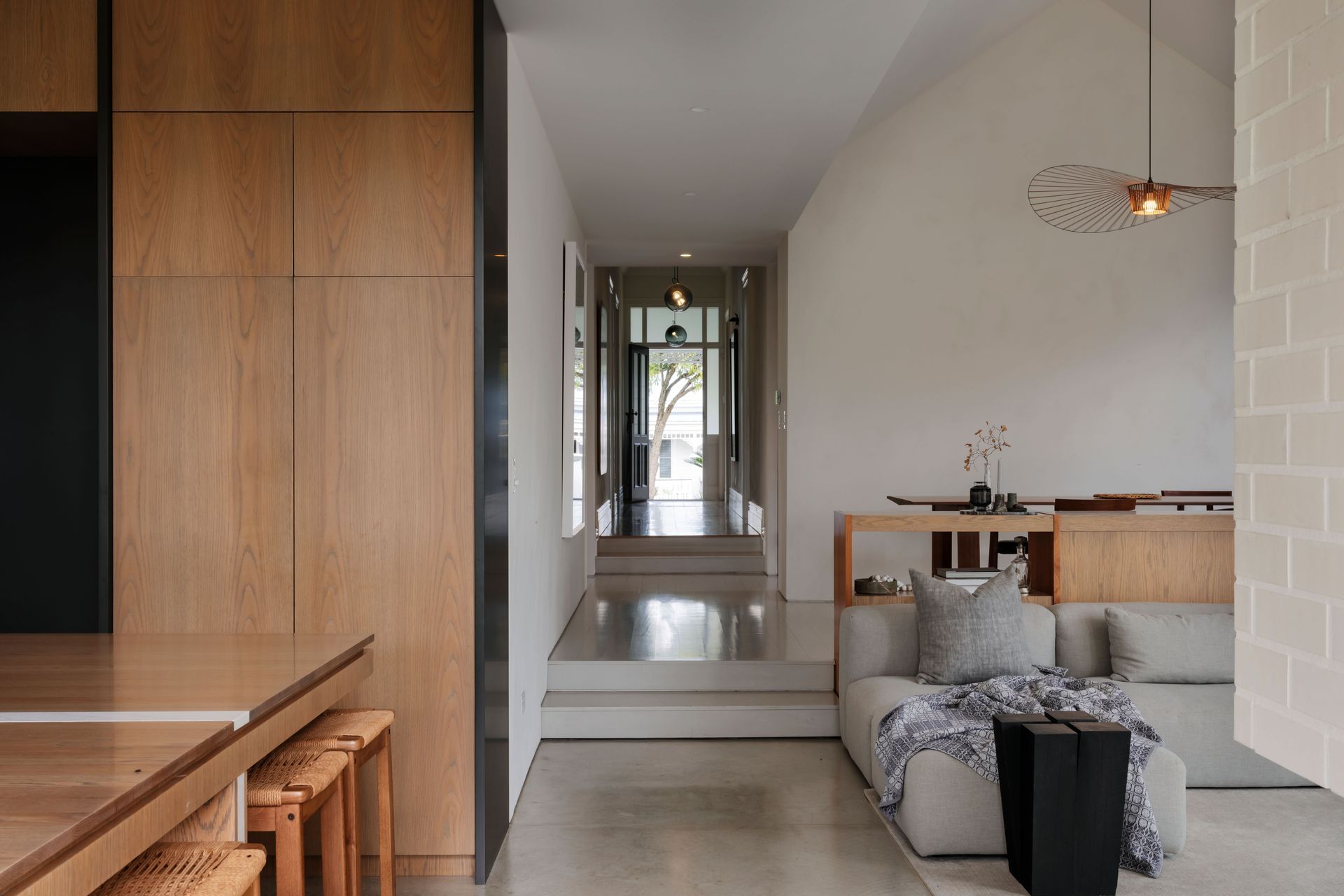 Photo by Sam Hartnett