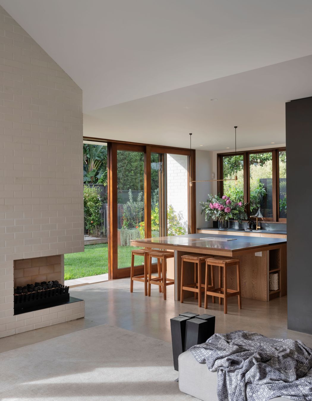 Photo by Sam Hartnett