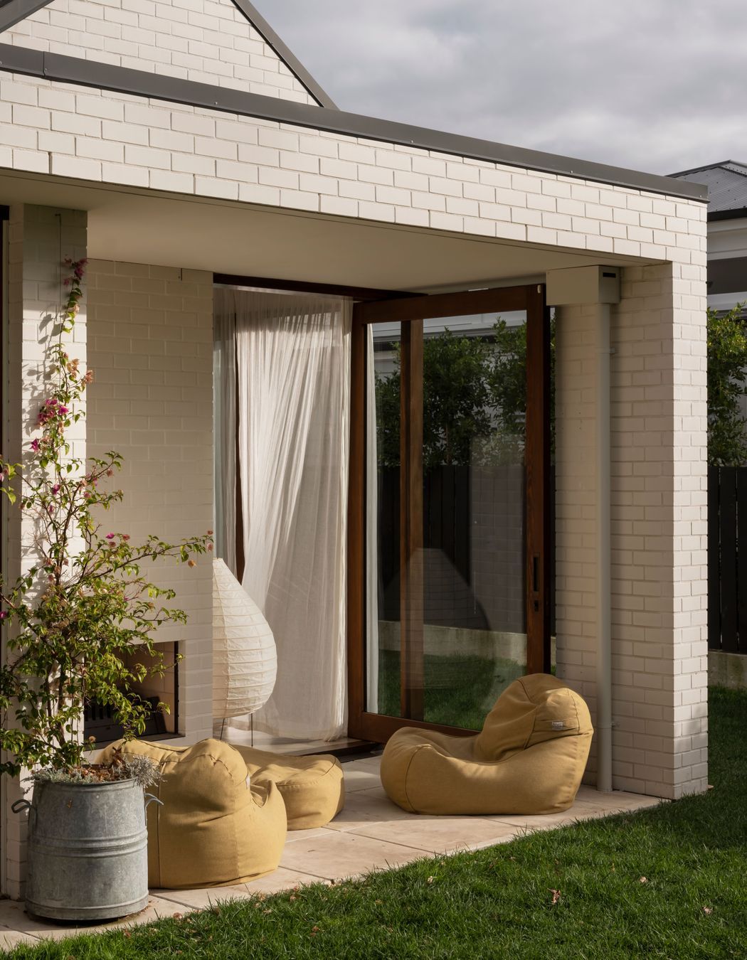 Photo by Sam Hartnett