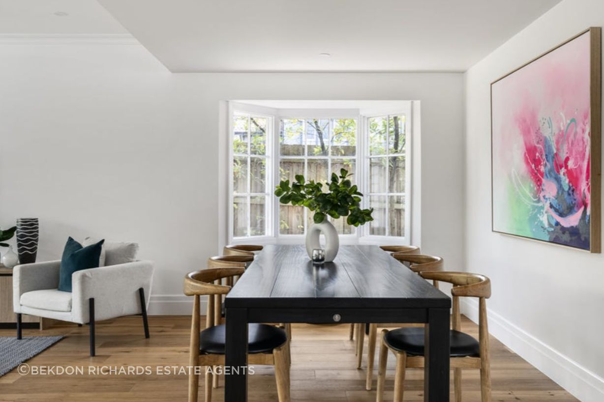 Dining-with-Bay-Window.png
