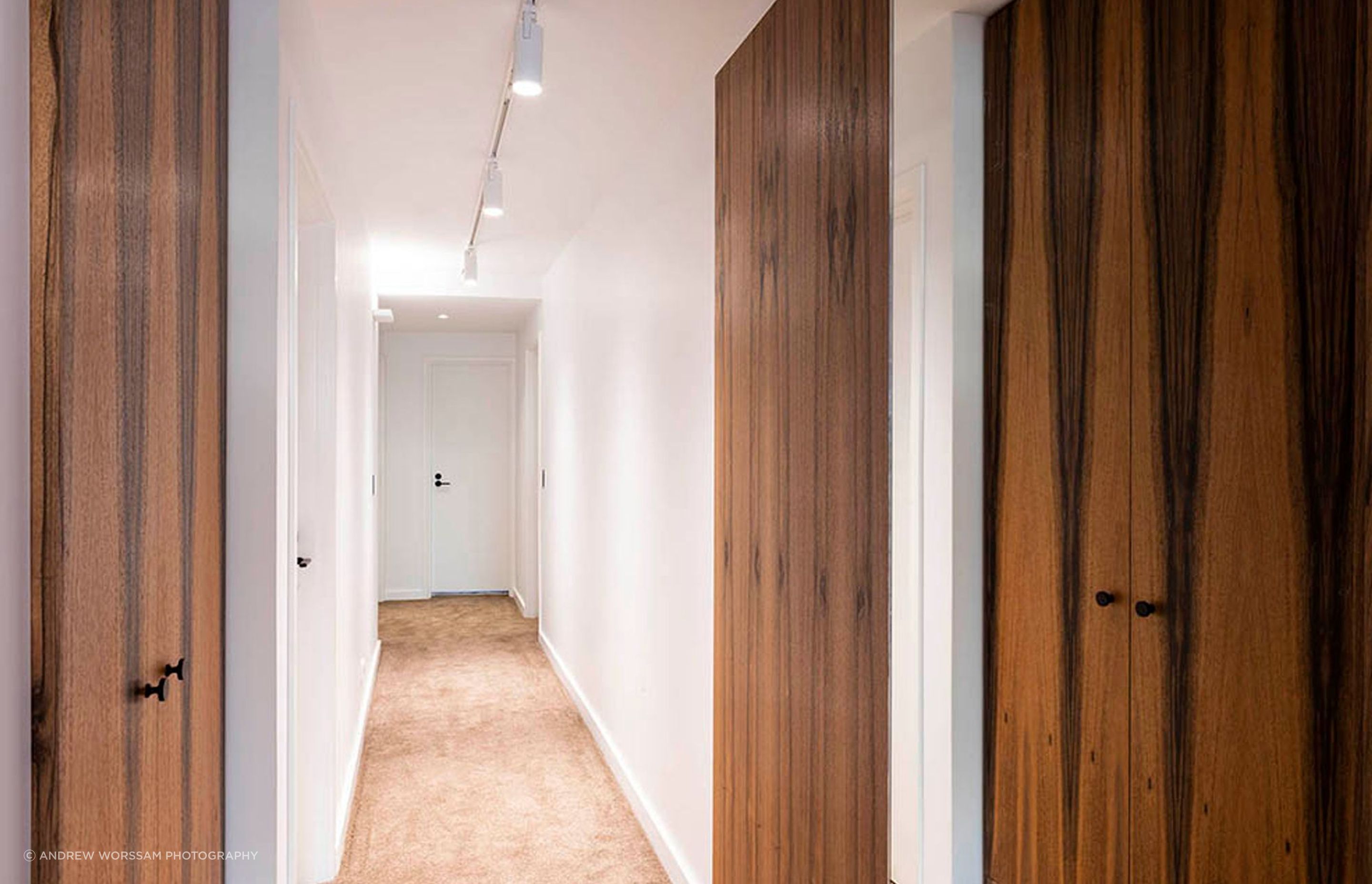 ELIZABETH-BAY-APARTMENT02.jpg