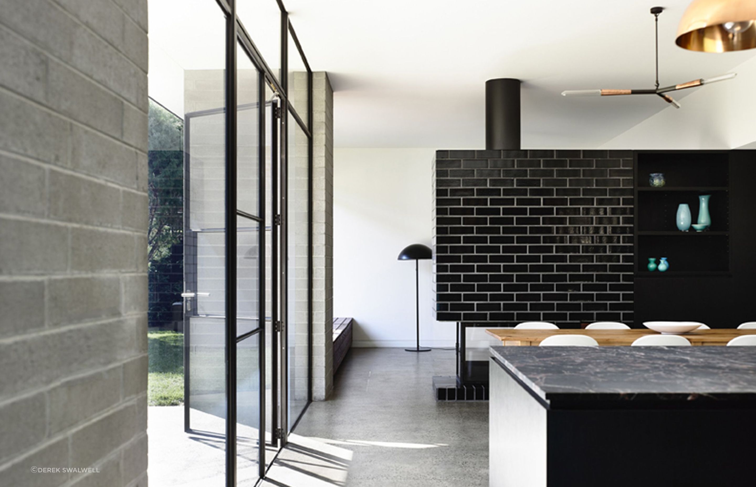 ELWOOD-HOUSE04.jpg