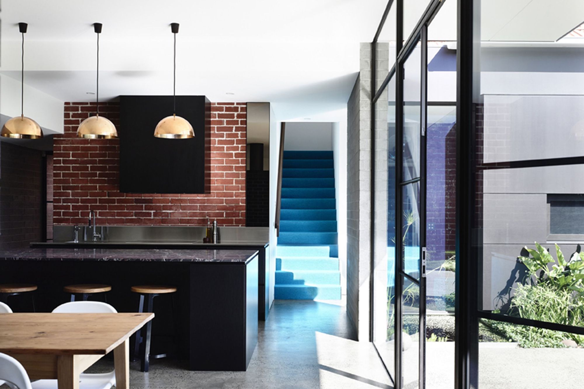 ELWOOD-HOUSE08-v2.jpg