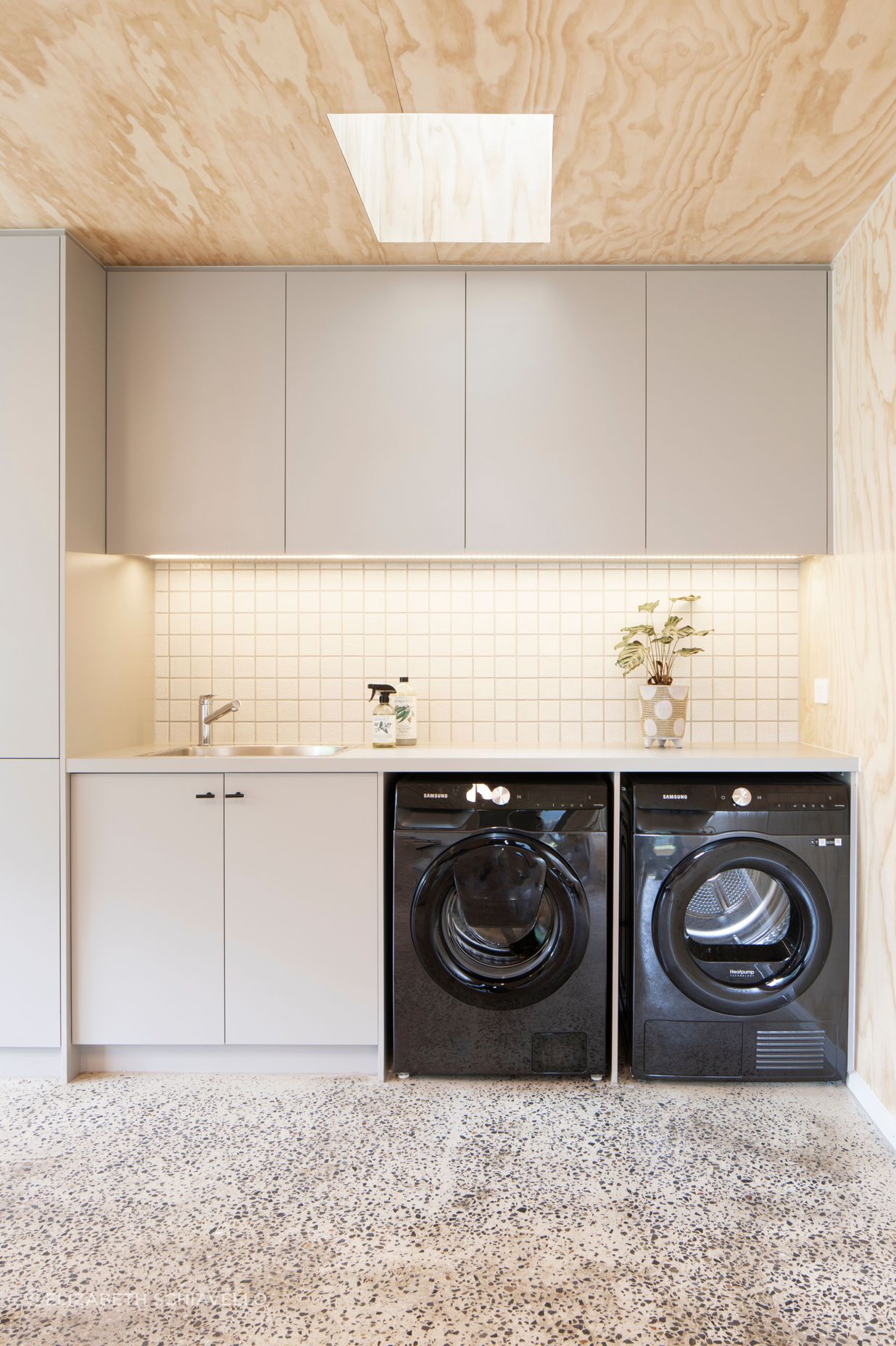 Clifton Hill Studio & Laundry Addition