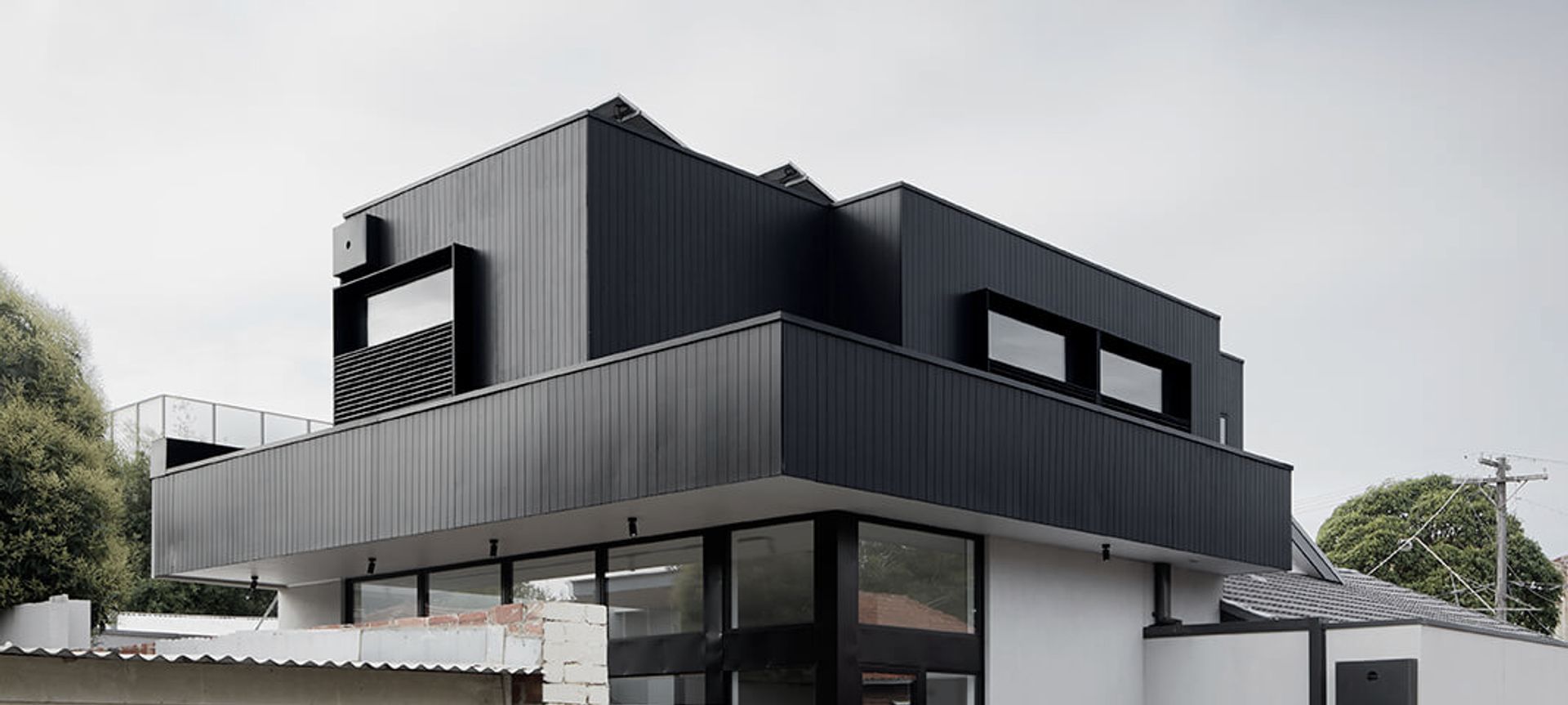 Elwood Duplex banner