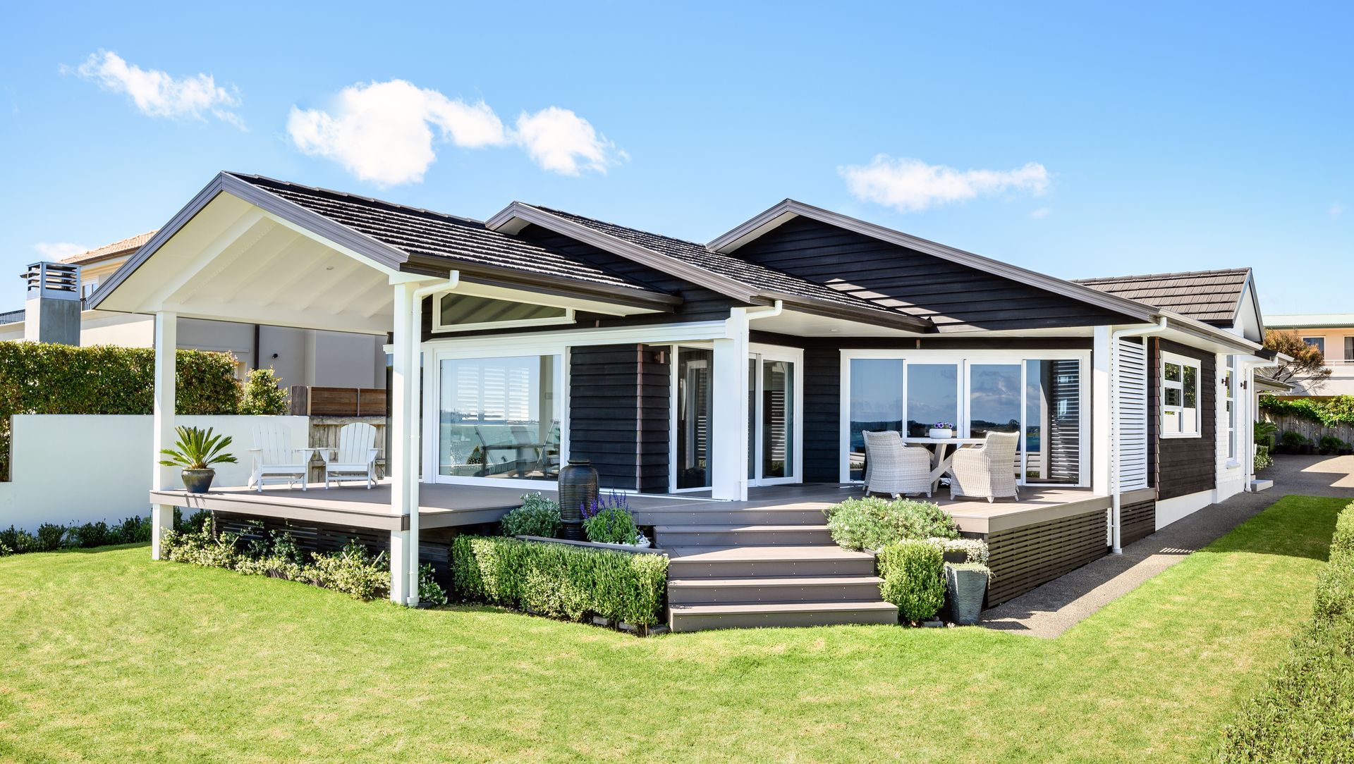 Harbour View banner