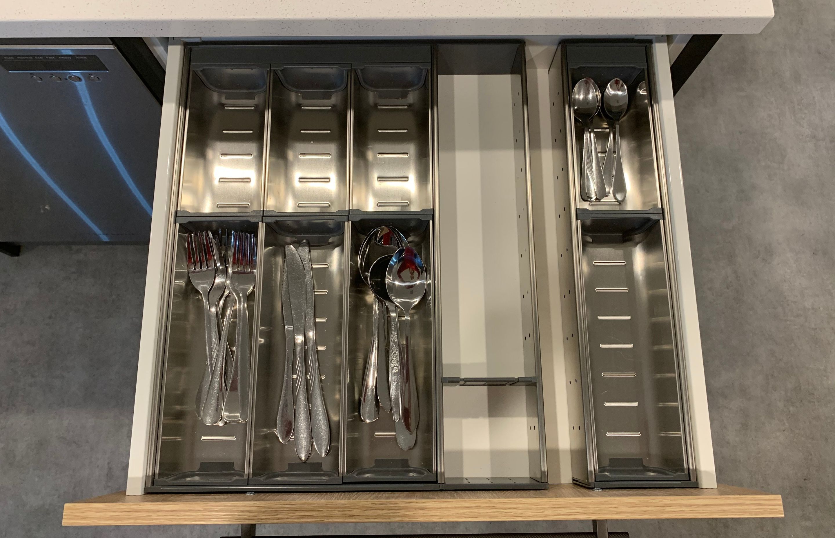Fit Wellsford Kitchen - Impala Inoxa Cutlery Trays 2