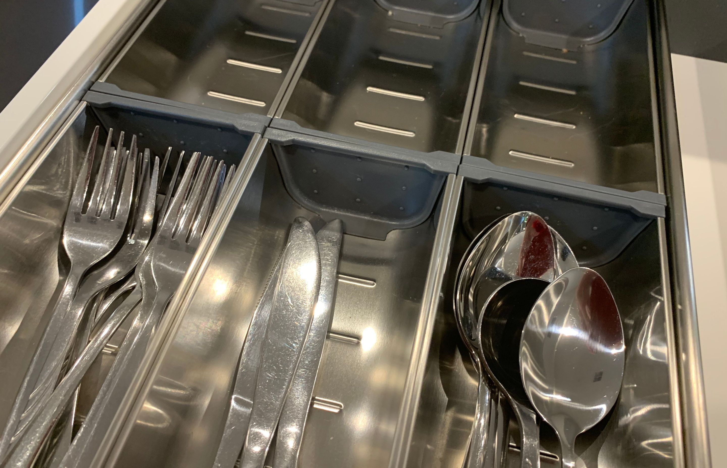 Fit Wellsford Kitchen - Impala Inoxa Cutlery Trays 3