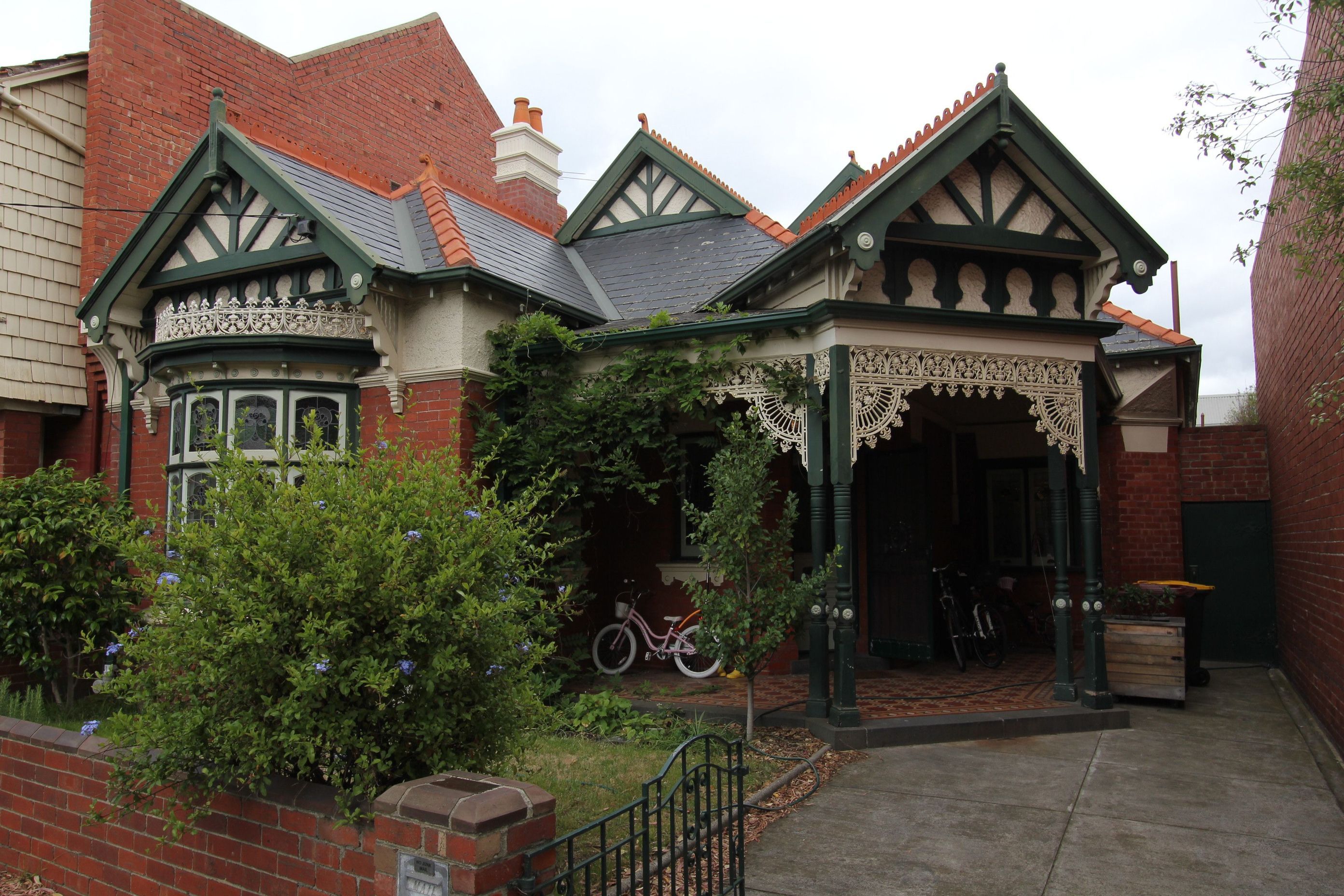 Edwardian Reno