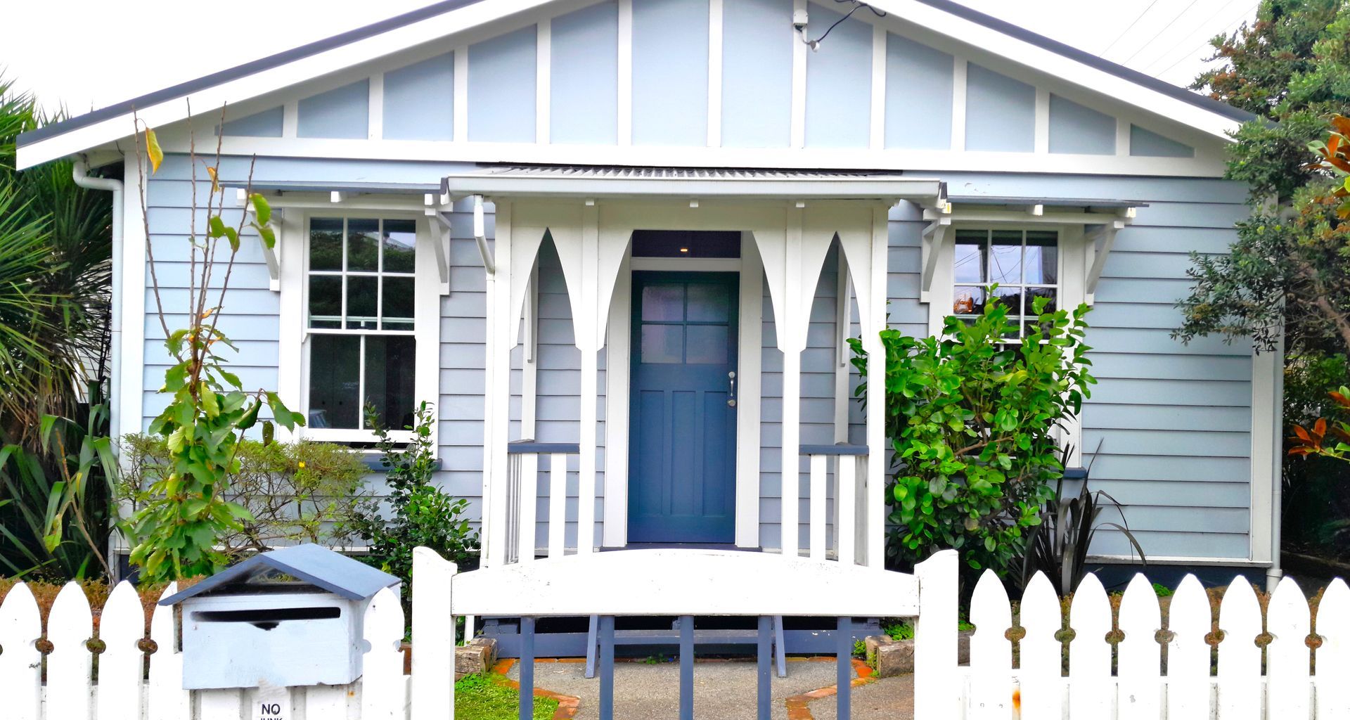 Keeping the heritage character of this 1920’s railway cottage was crucial when upgrading to Timber Retrofit Double Glazing.