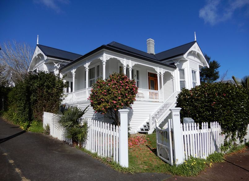 Grey Lynn Villa - Colorsteel Dridex Roof Replacement