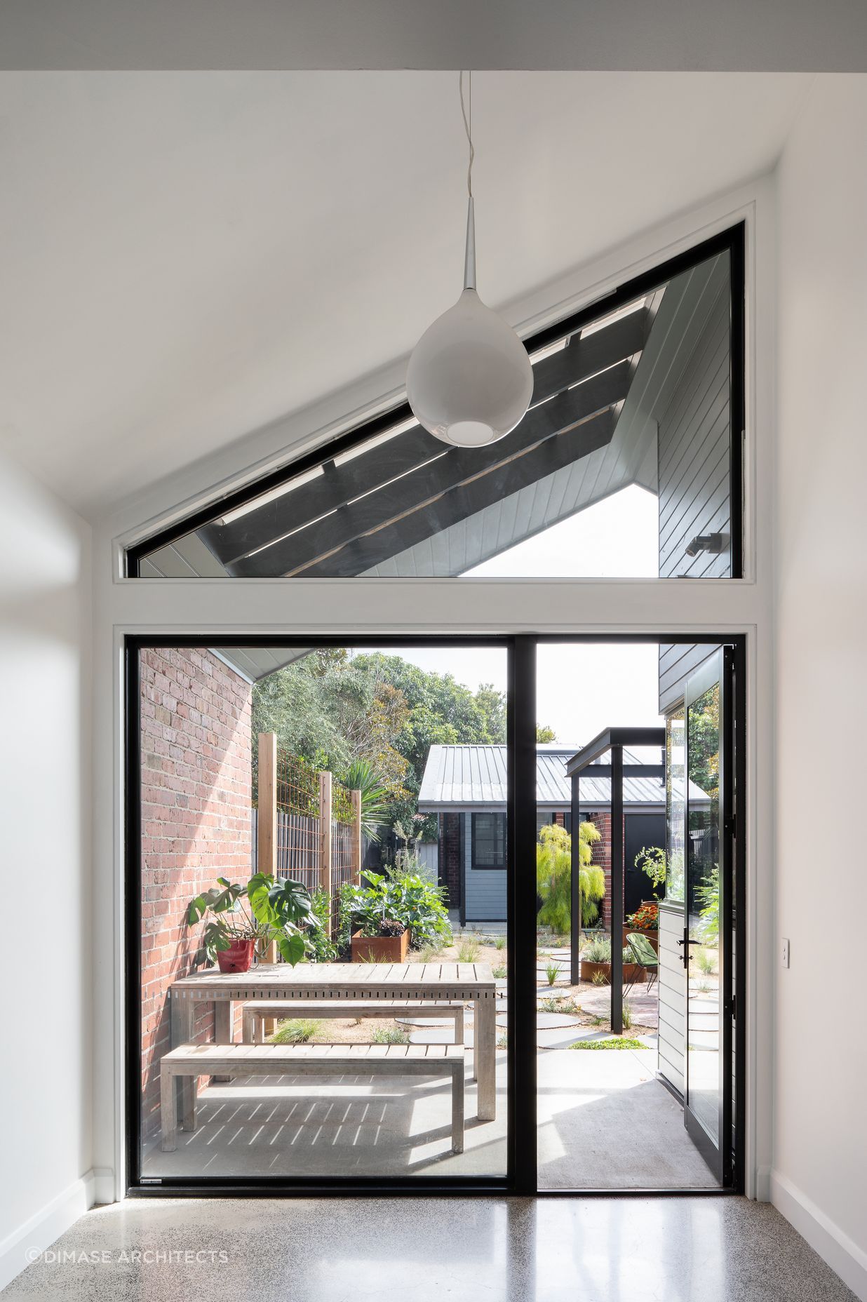 GardenHouse003.jpg