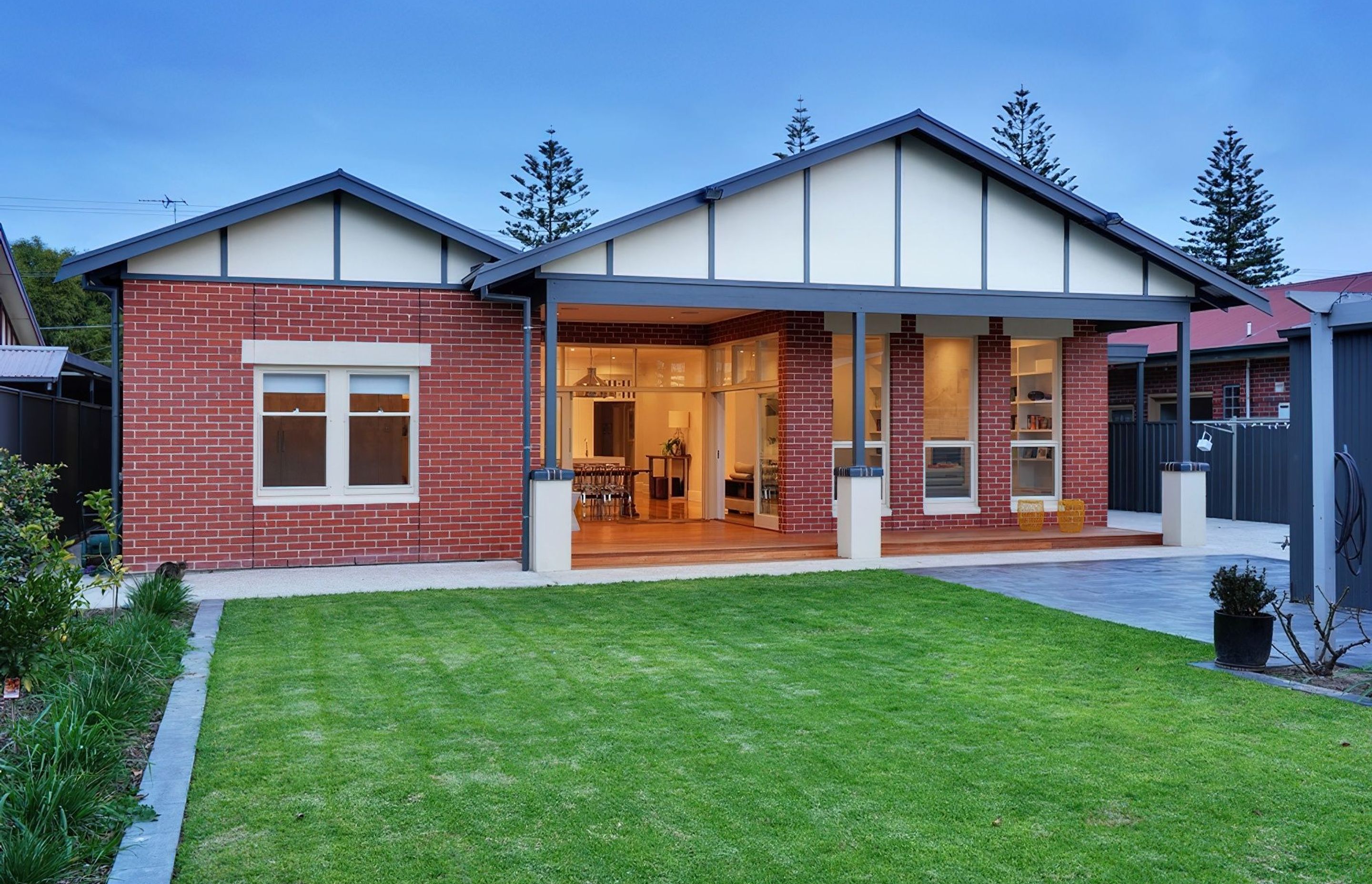 Gentlemans Bungalow Glenelg East