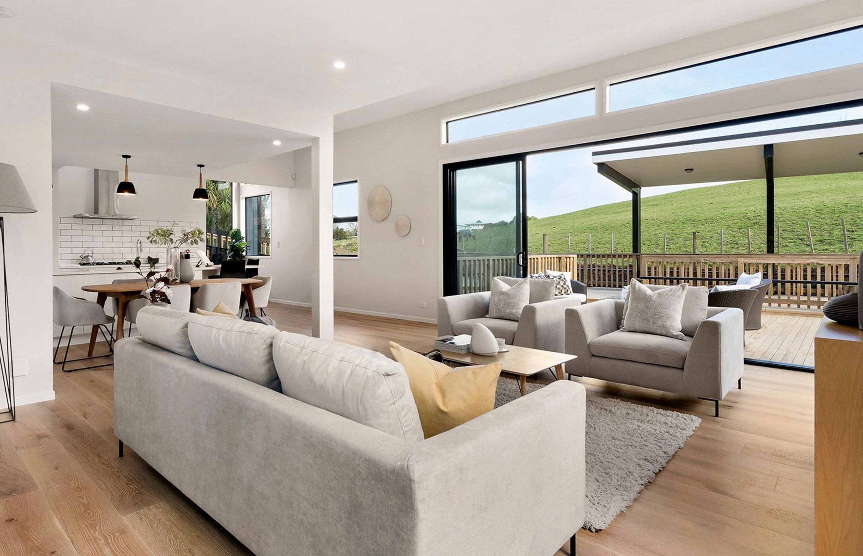 Apirana Ave, Glen Innes