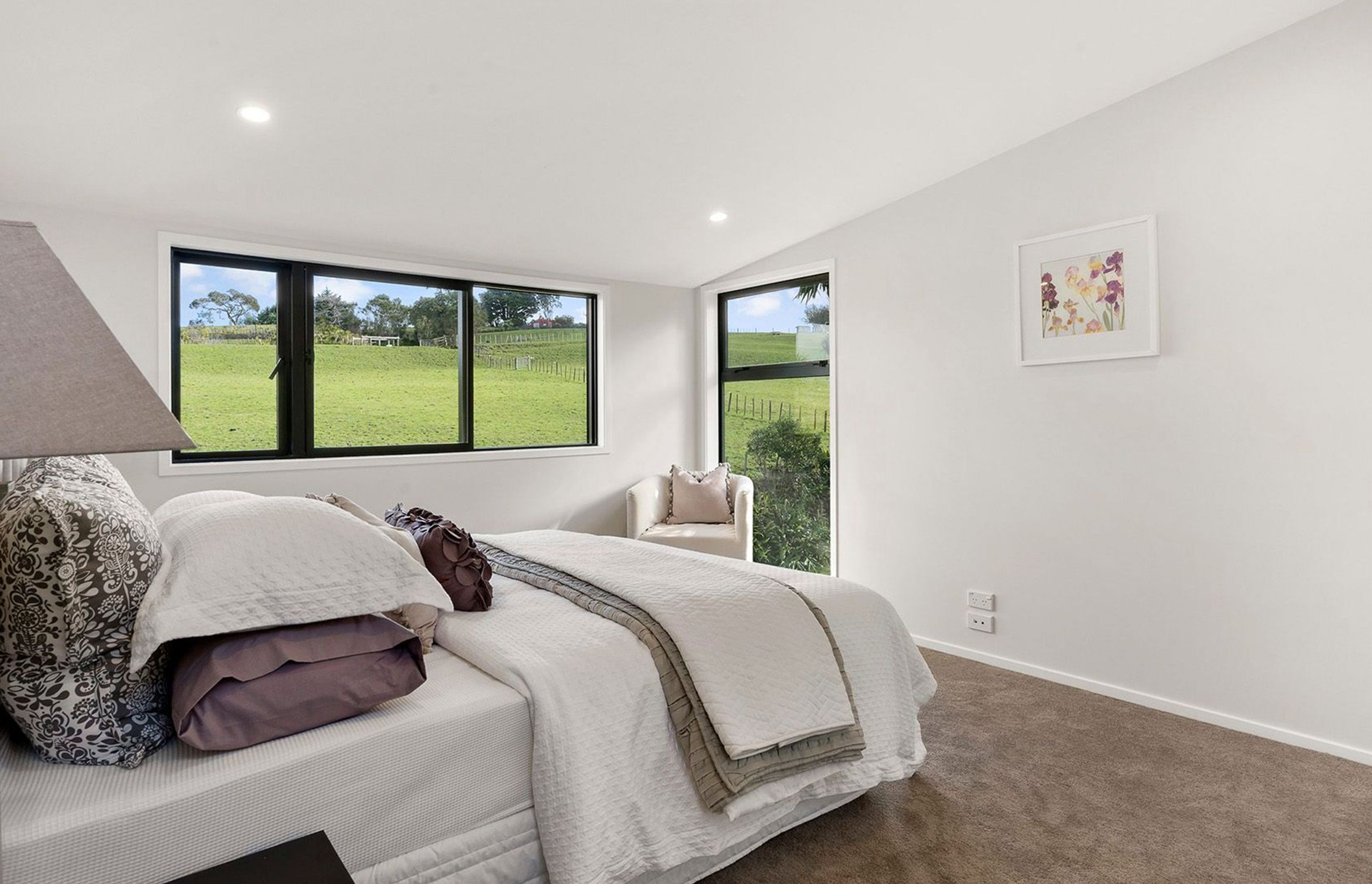 Apirana Ave, Glen Innes
