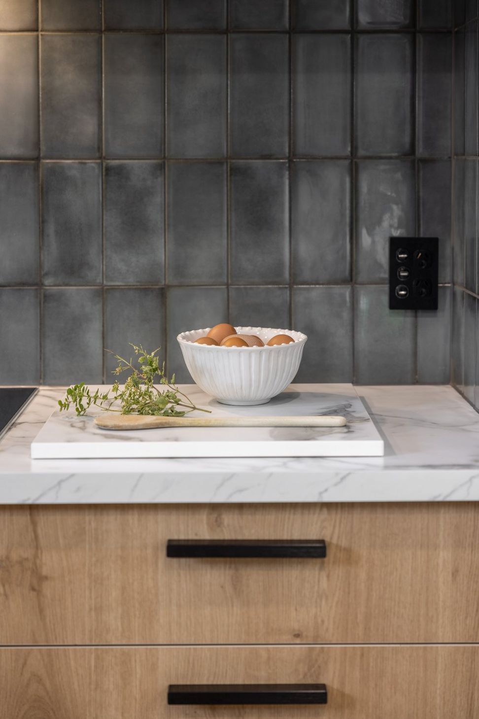 70s Vibe / Peter Bevan Architectural Home Kitchen Renovation