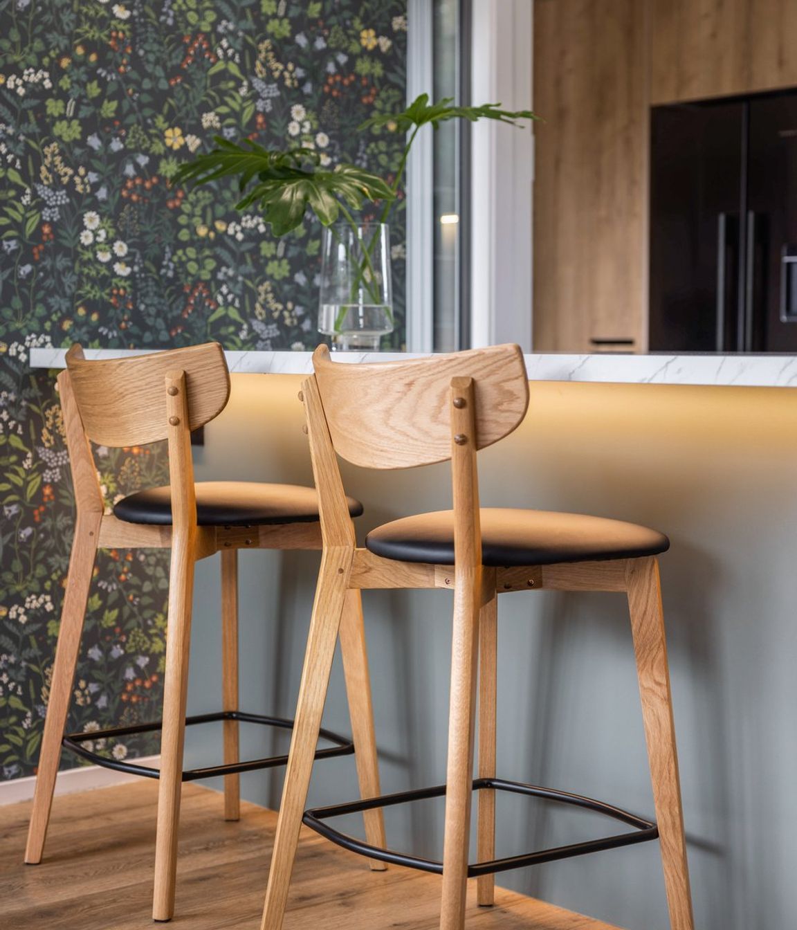 70s Vibe / Peter Bevan Architectural Home Kitchen Renovation