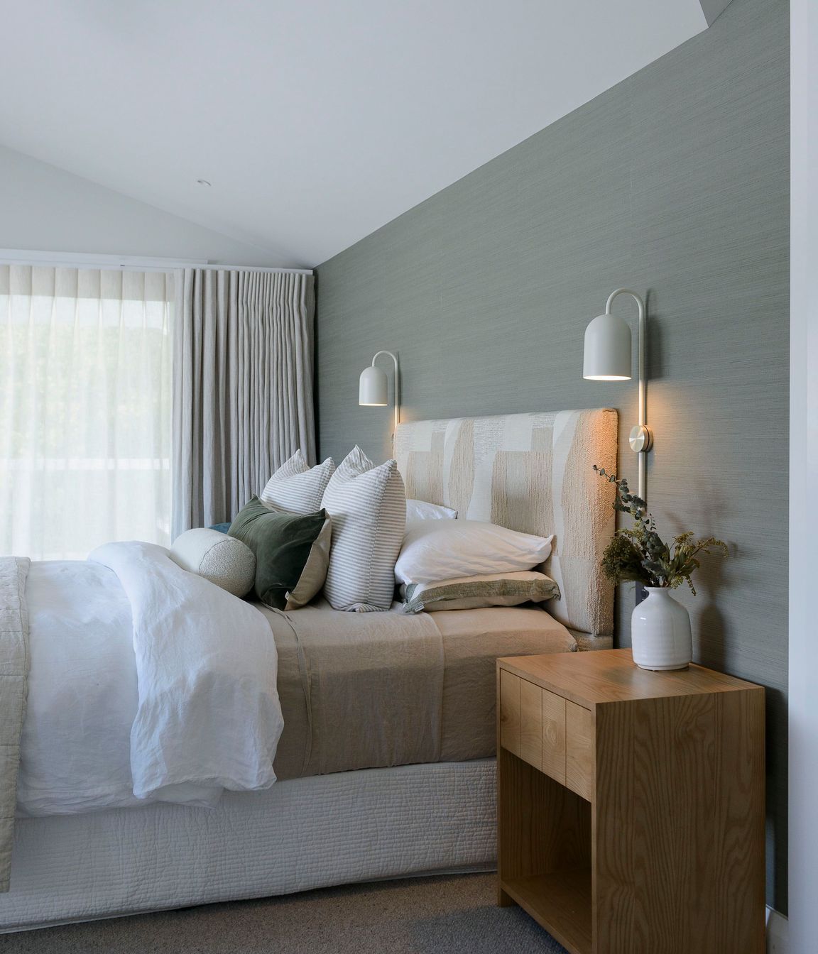 Hello-Saturday-New-Beginnings-Bungalow-Renovation-16-v2.jpg