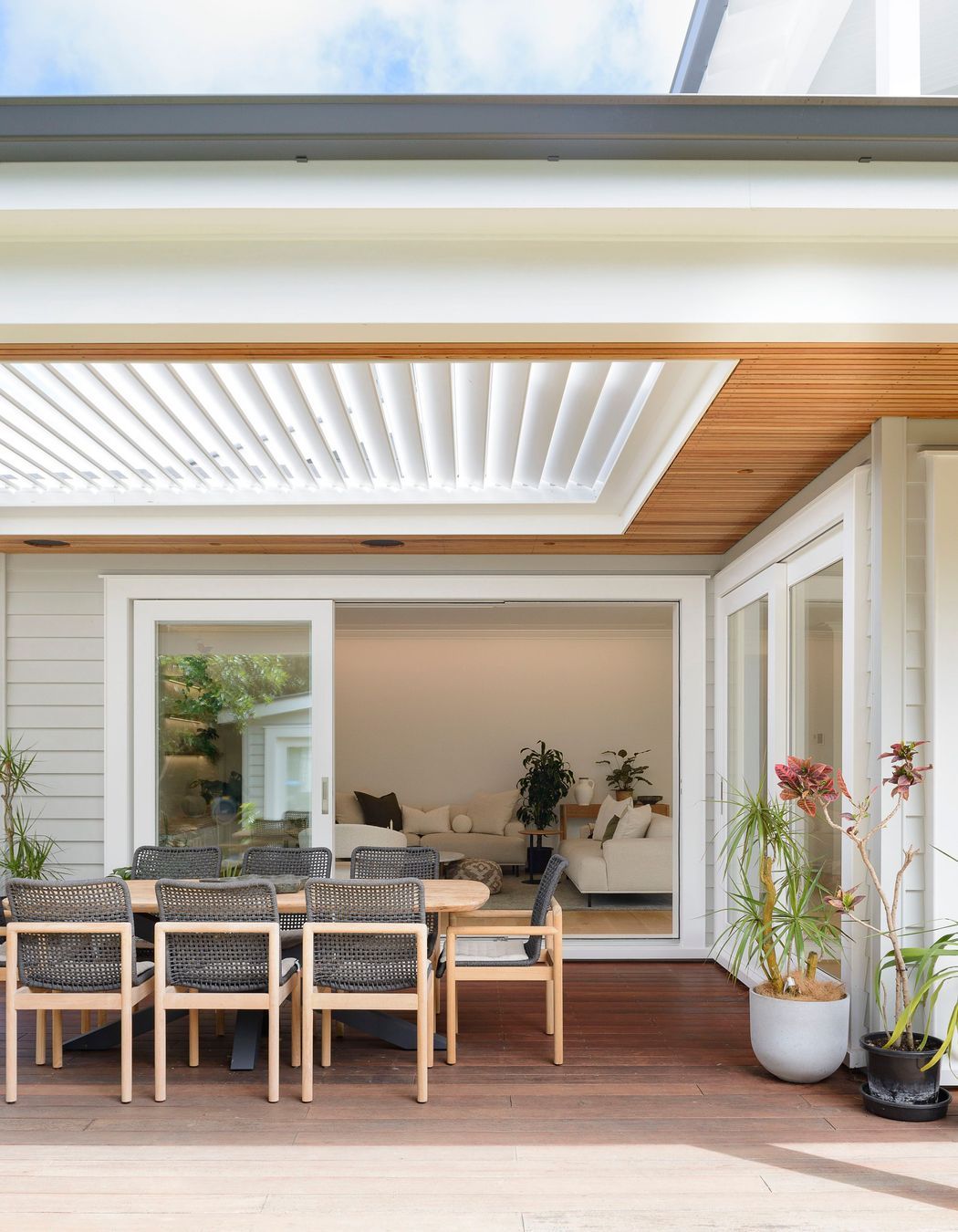 Hello-Saturday-New-Beginnings-Bungalow-Renovation-2.jpg