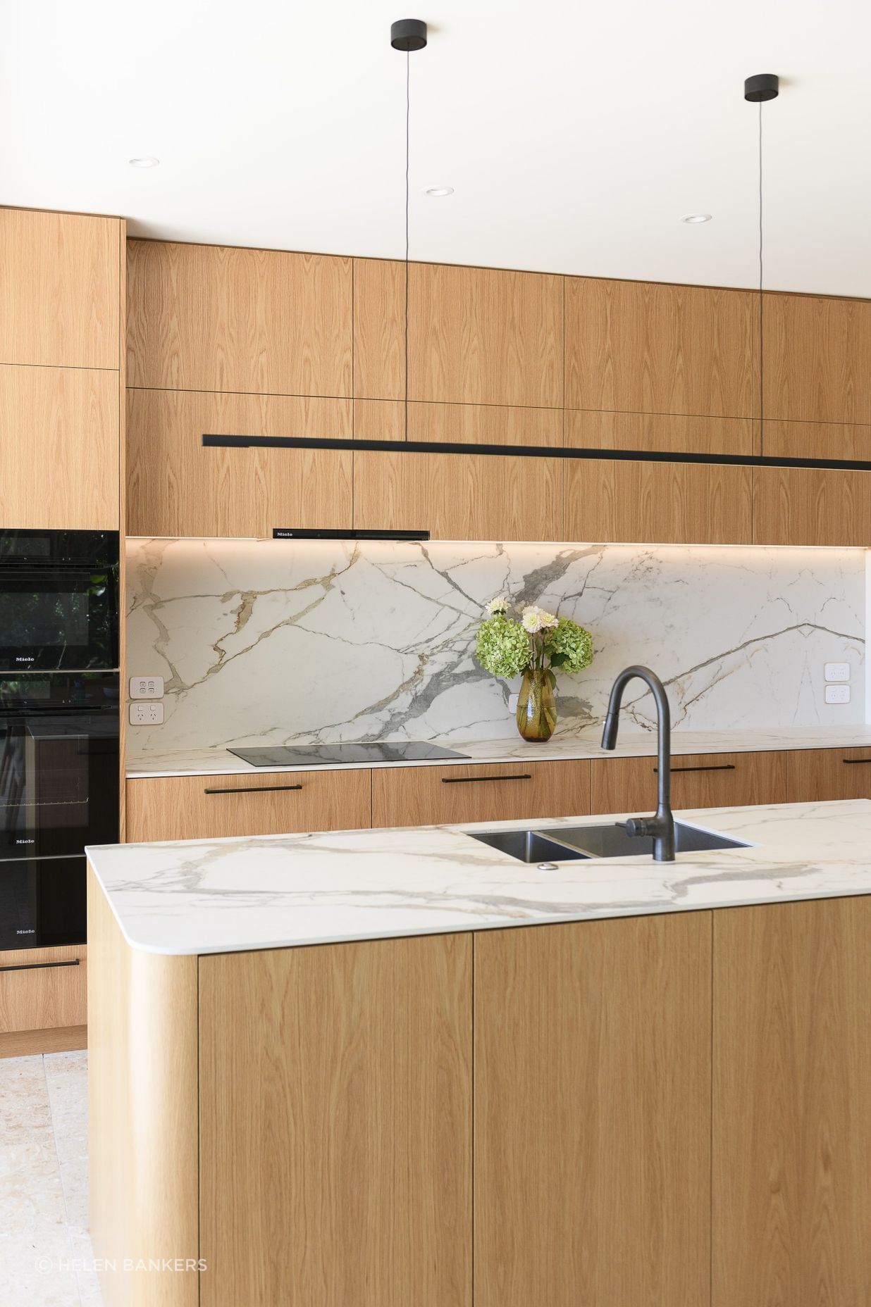 Hello-SaturdayOCEAN-VIEWAppartmentRenoKitchen-7.jpg