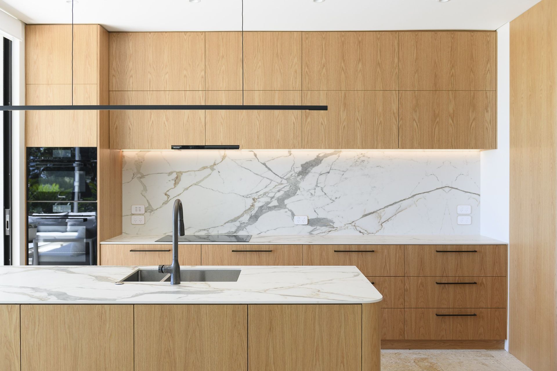Hello-SaturdayOCEAN-VIEWAppartmentRenoKitchen-9.jpg
