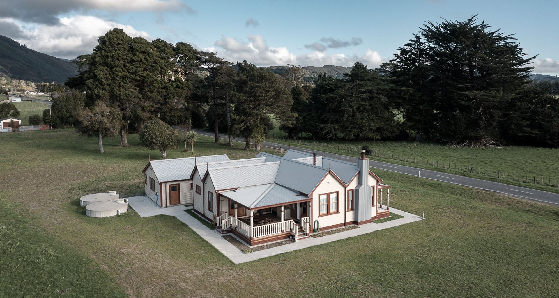 Whitemans Valley - Heritage Home Restoration banner