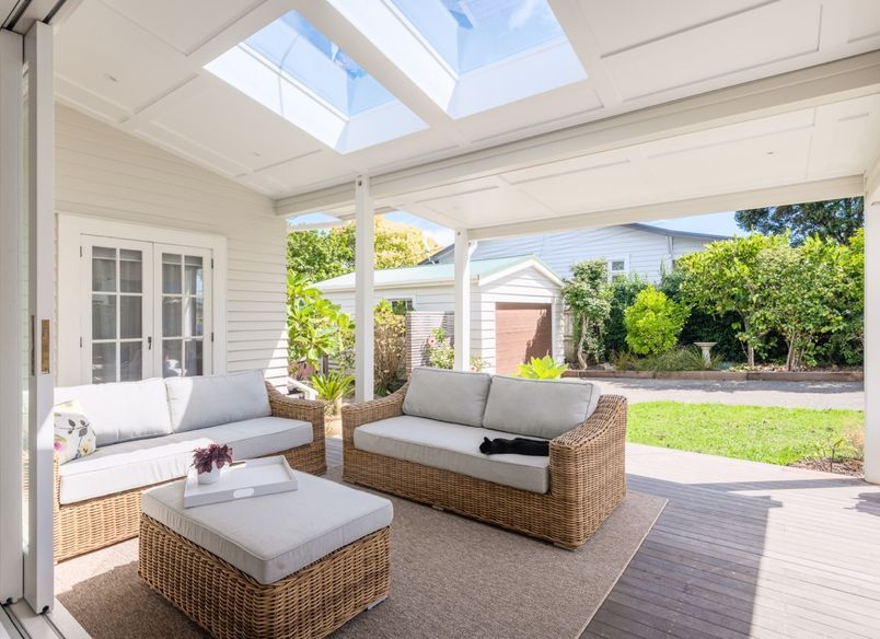 Narrow Neck - Alterations & Verandah Upgrade