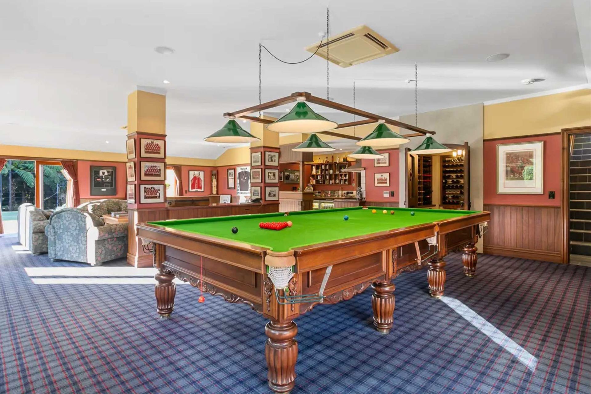 Huia Road, Titirangi