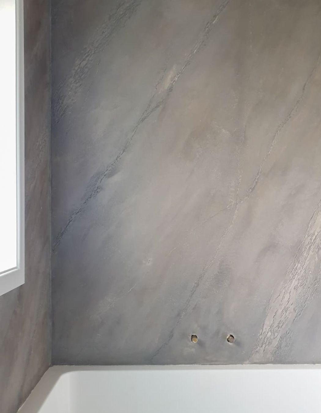 WIP Split stone textured wall - Bathroom