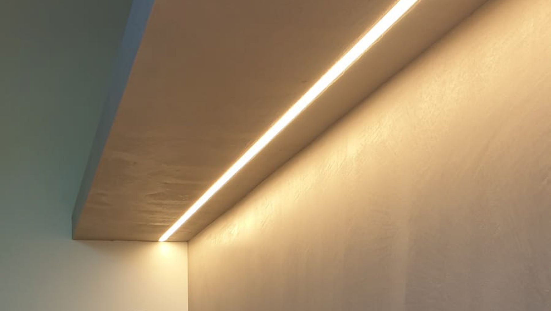 Concrete-Inspired Elegance - Polished Plaster in Chapter St, Christchurch banner