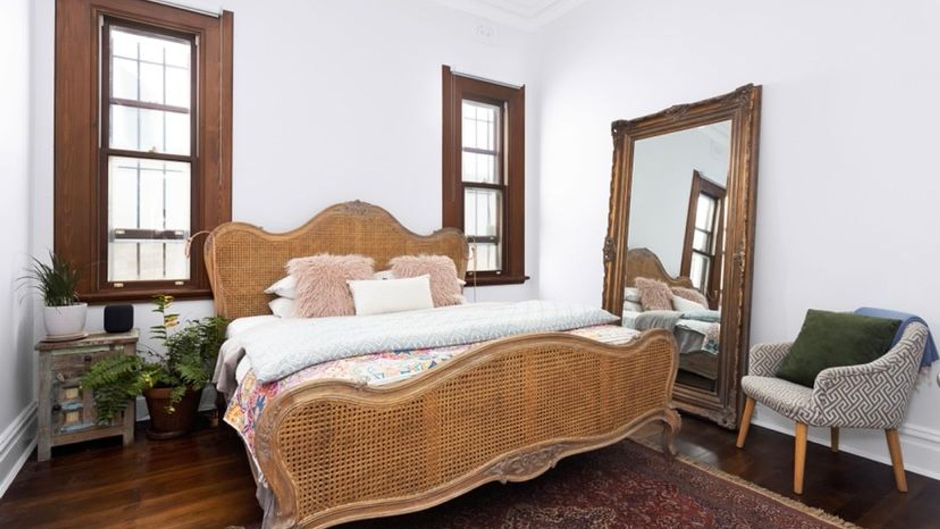 Spacious living, Stanmore banner