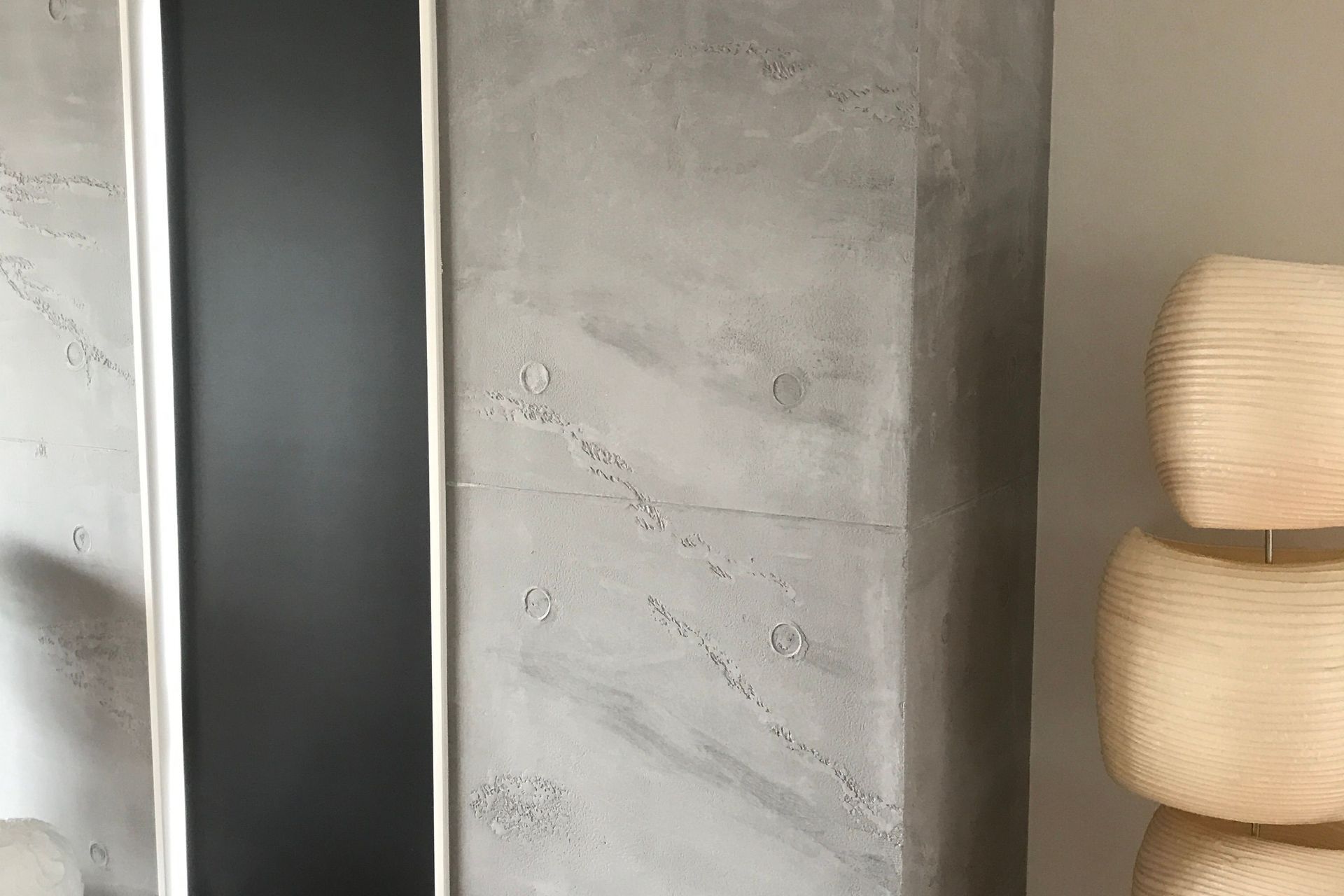 Feature wall, Industrial tile look - Venetian plaster