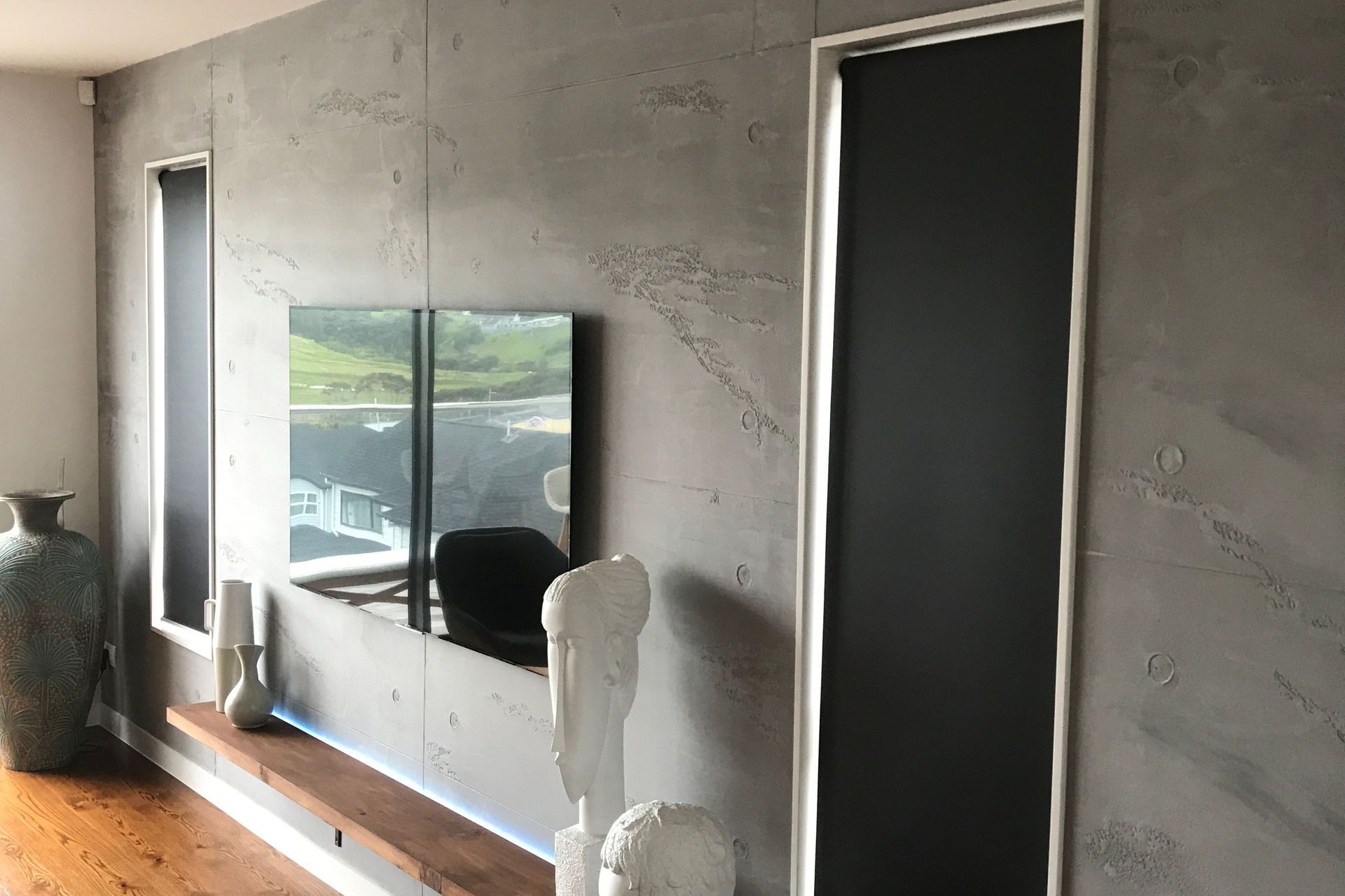 Feature wall, Industrial tile look - Venetian plaster