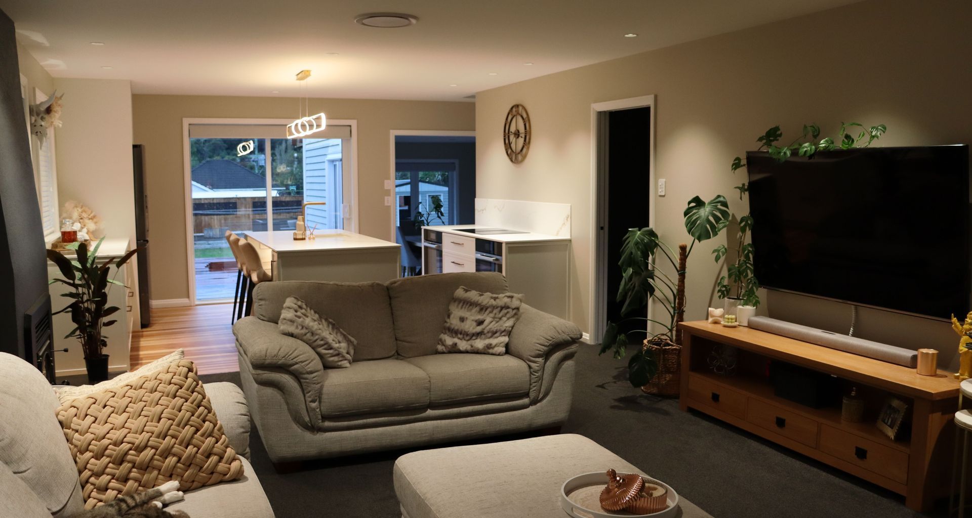 Modern Family Hub banner