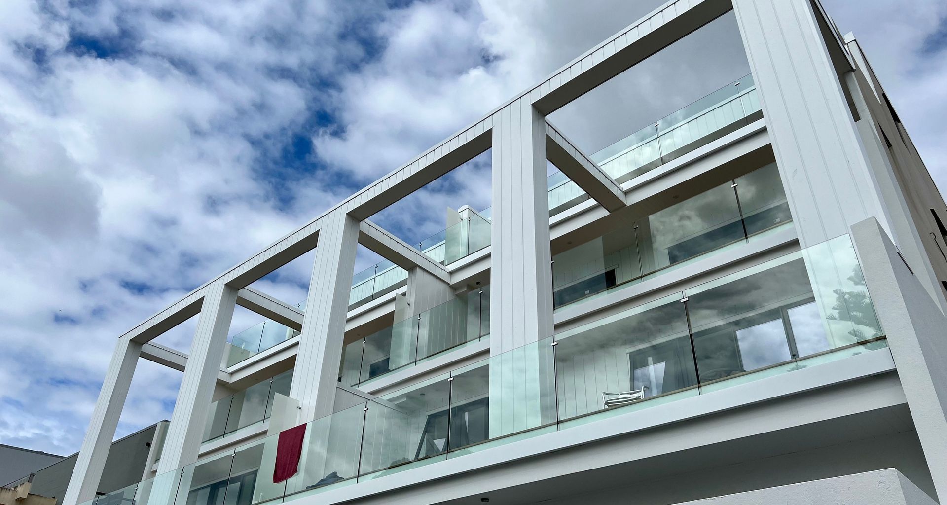 Browns Bay Apartments banner